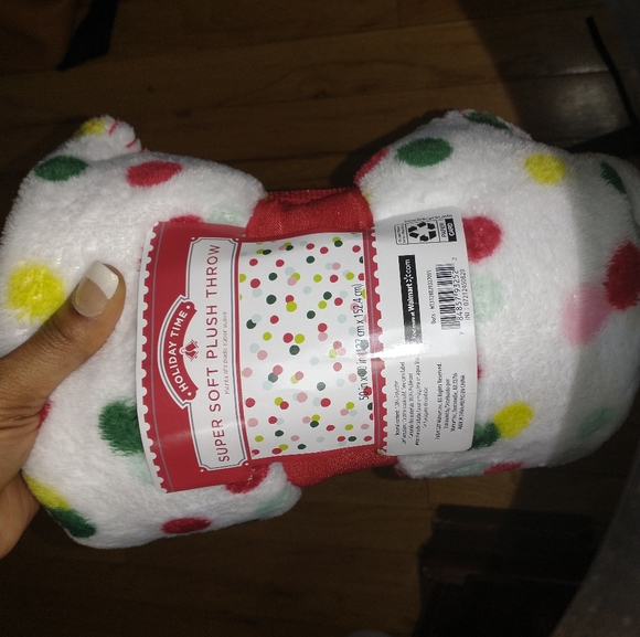 Holiday time super soft plush throw - Picture 3 of 5